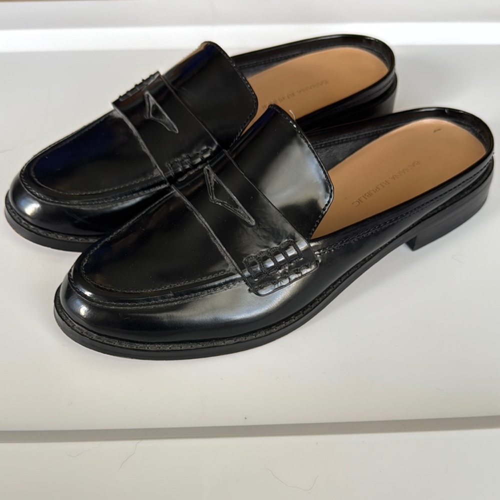 Banana Republic Open Back Black Patent Leather Loafers